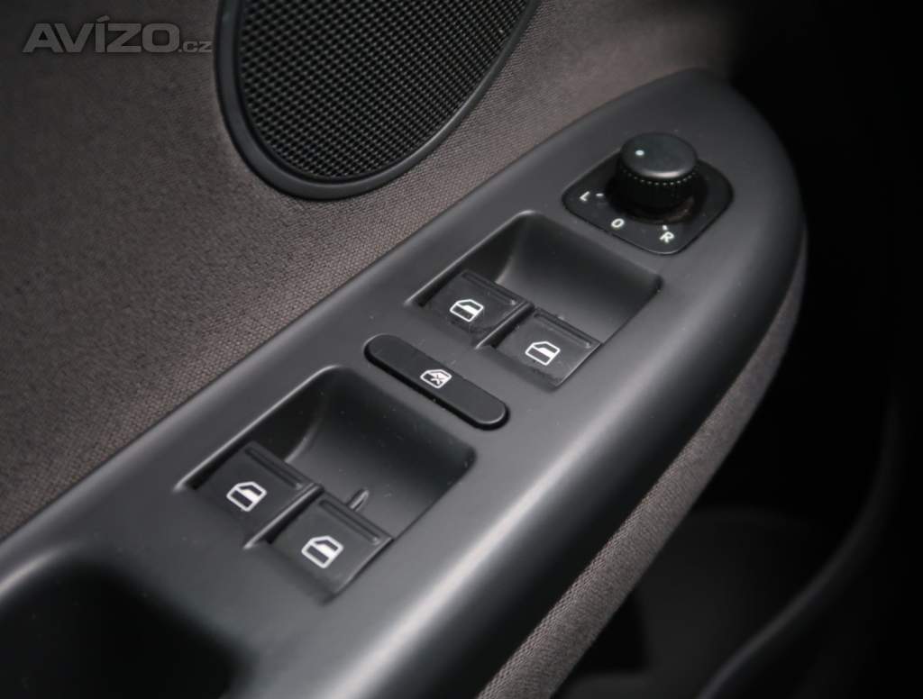 Foto inzerátu Volkswagen Golf 1.4 i 16V