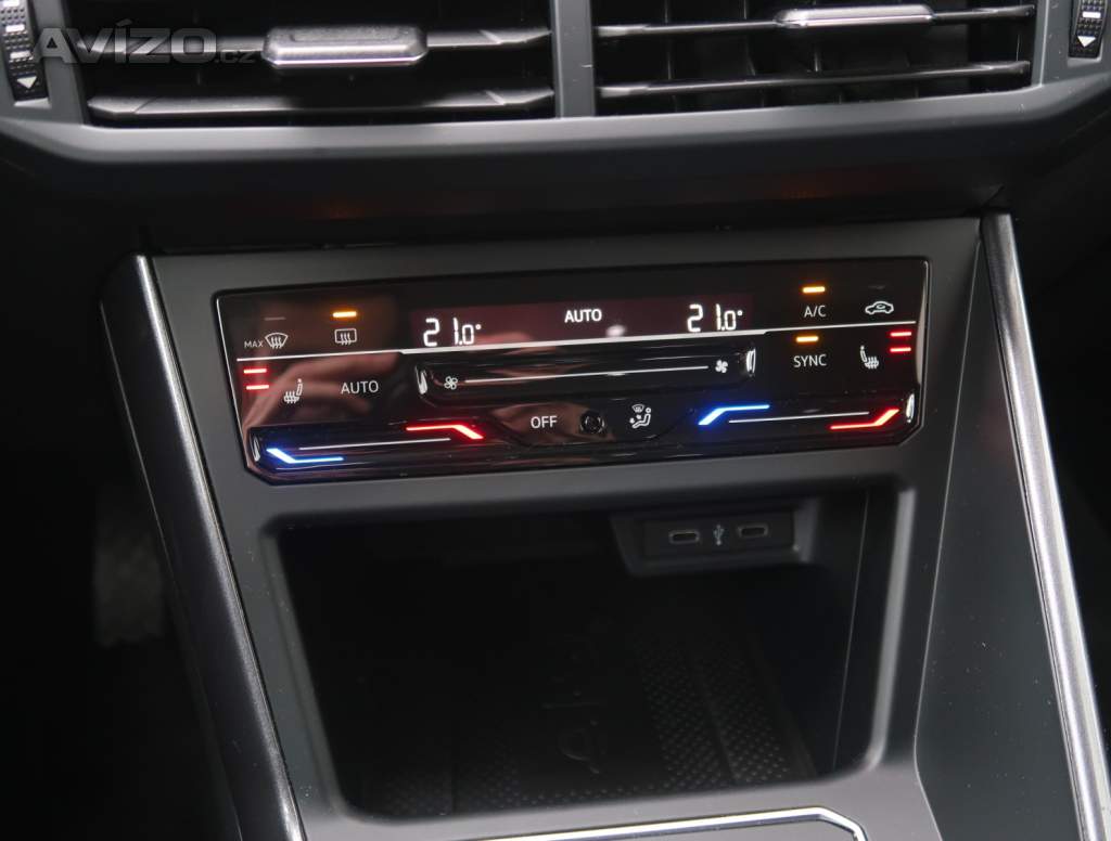 Foto inzerátu Volkswagen Taigo 1.0 TSI