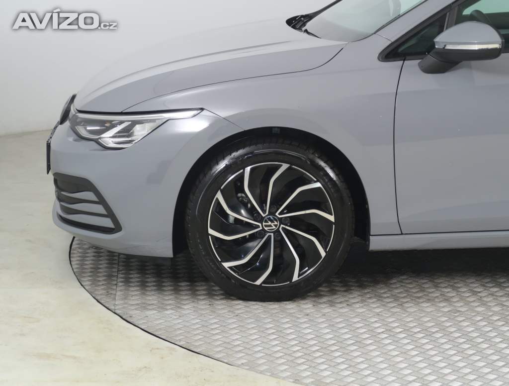 Foto inzerátu Volkswagen Golf 1.0 TSI