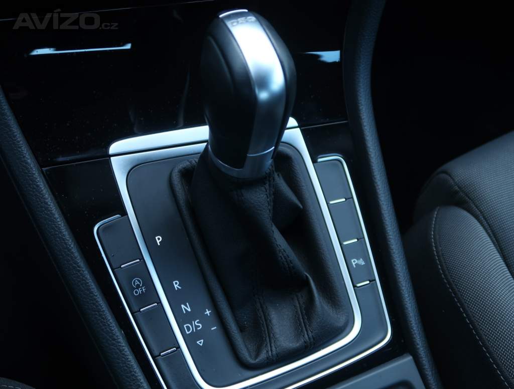 Foto inzerátu Volkswagen Golf 1.4 TSI