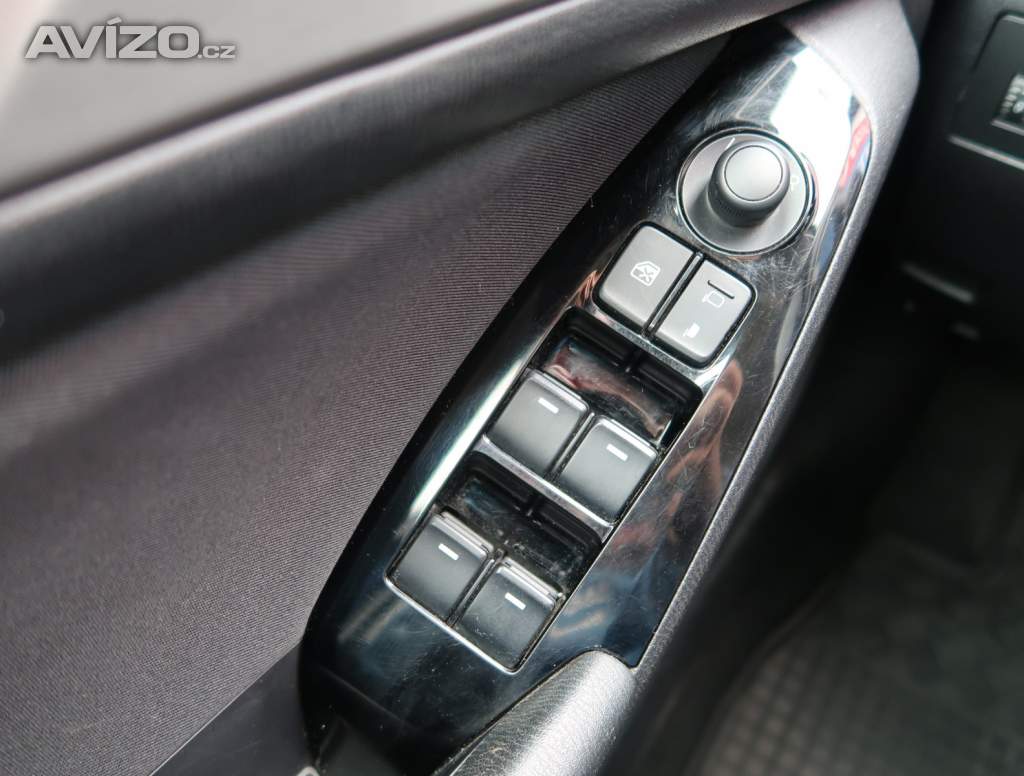 Foto inzerátu Mazda 3 2.0 Skyactiv-G