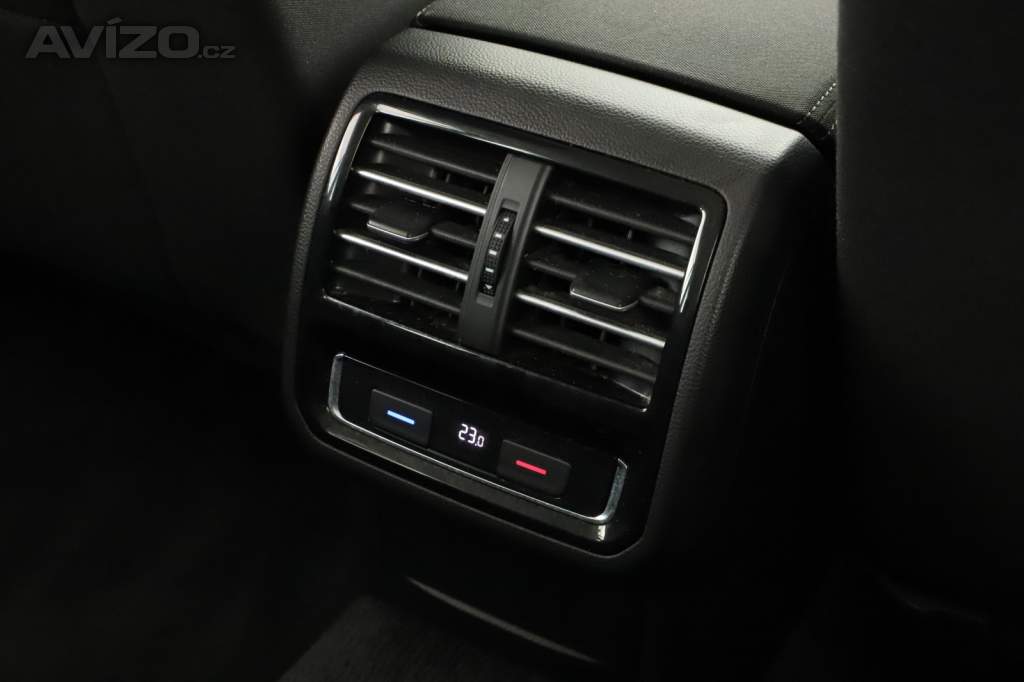 Foto inzerátu Volkswagen Passat 2.0 TDI