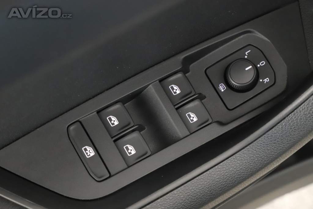 Foto inzerátu Škoda Karoq 1.0 TSI