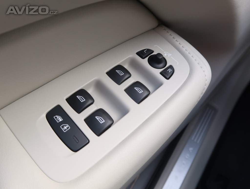 Foto inzerátu Volvo XC60 B5 AWD