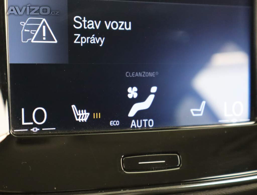 Foto inzerátu Volvo XC40 D4 AWD