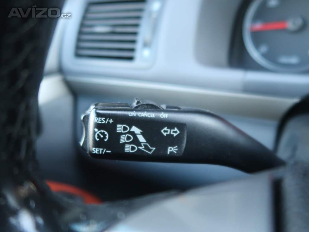 Foto inzerátu Volkswagen Touran 2.0 TDI