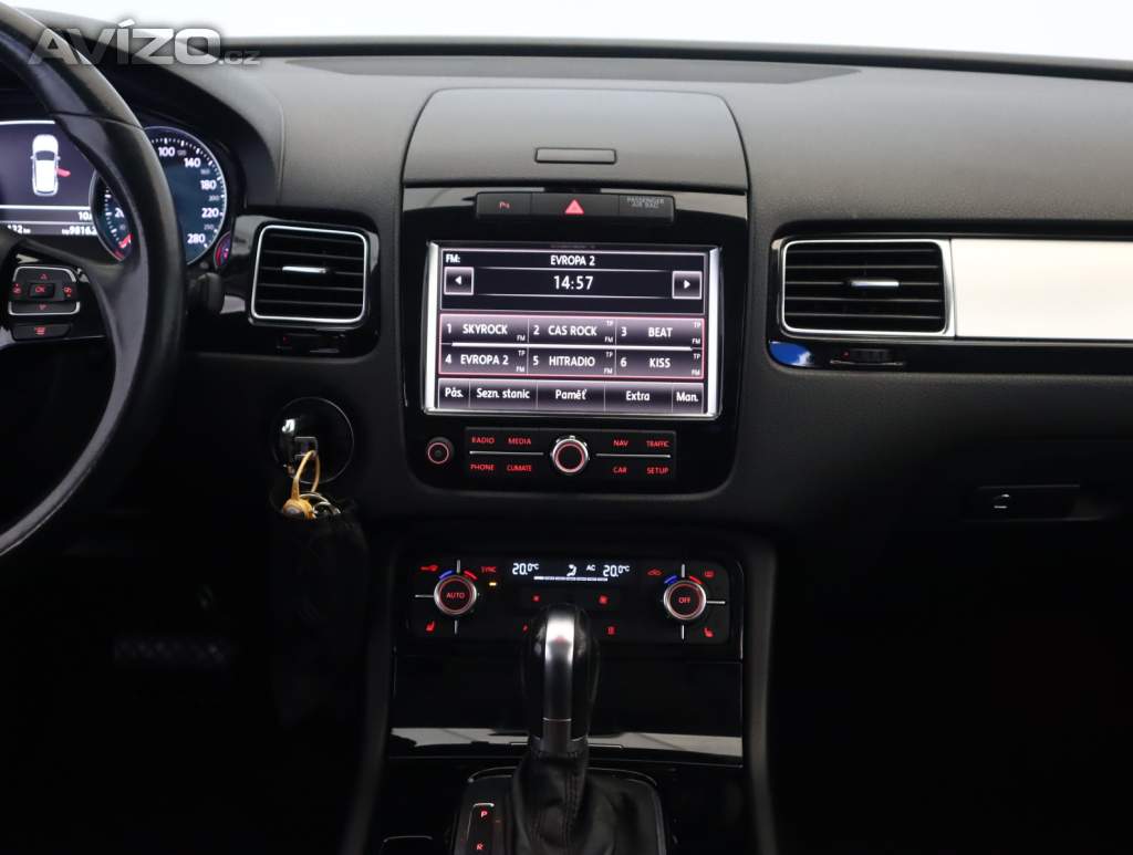 Foto inzerátu Volkswagen Touareg 3.0 TDI