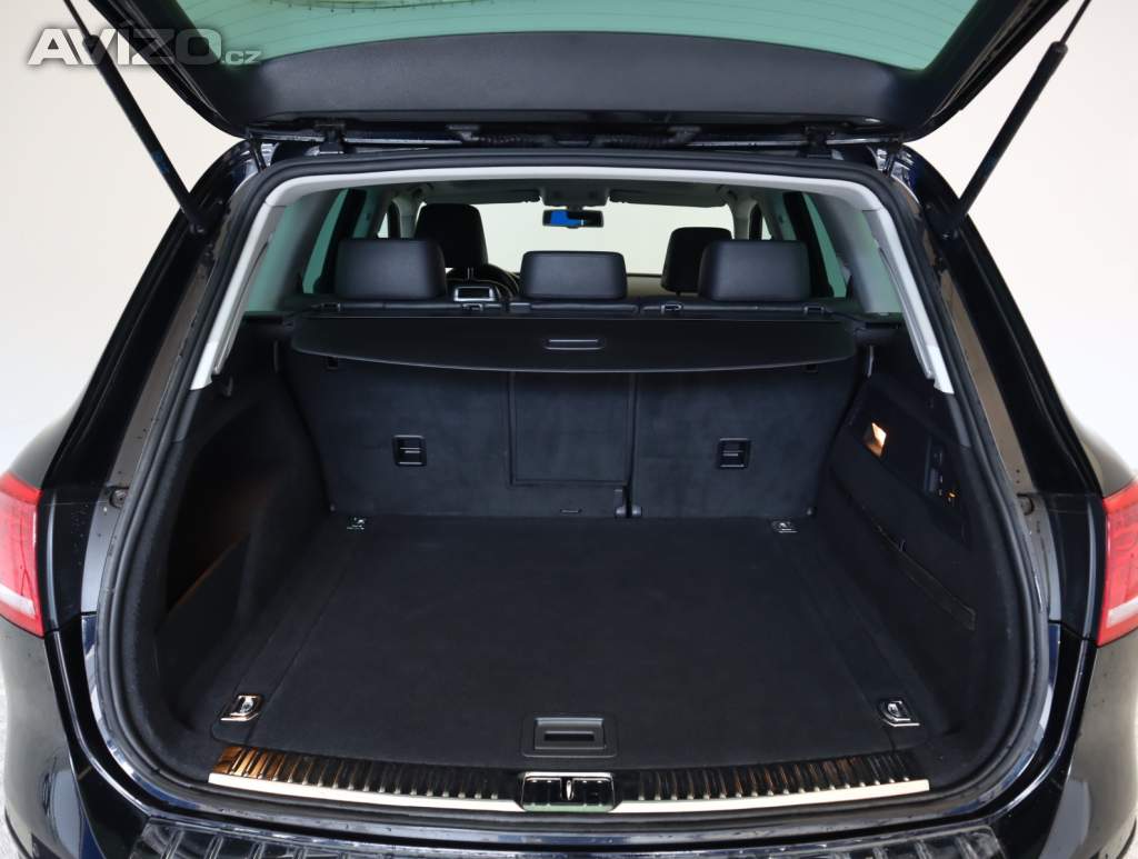 Foto inzerátu Volkswagen Touareg 3.0 TDI