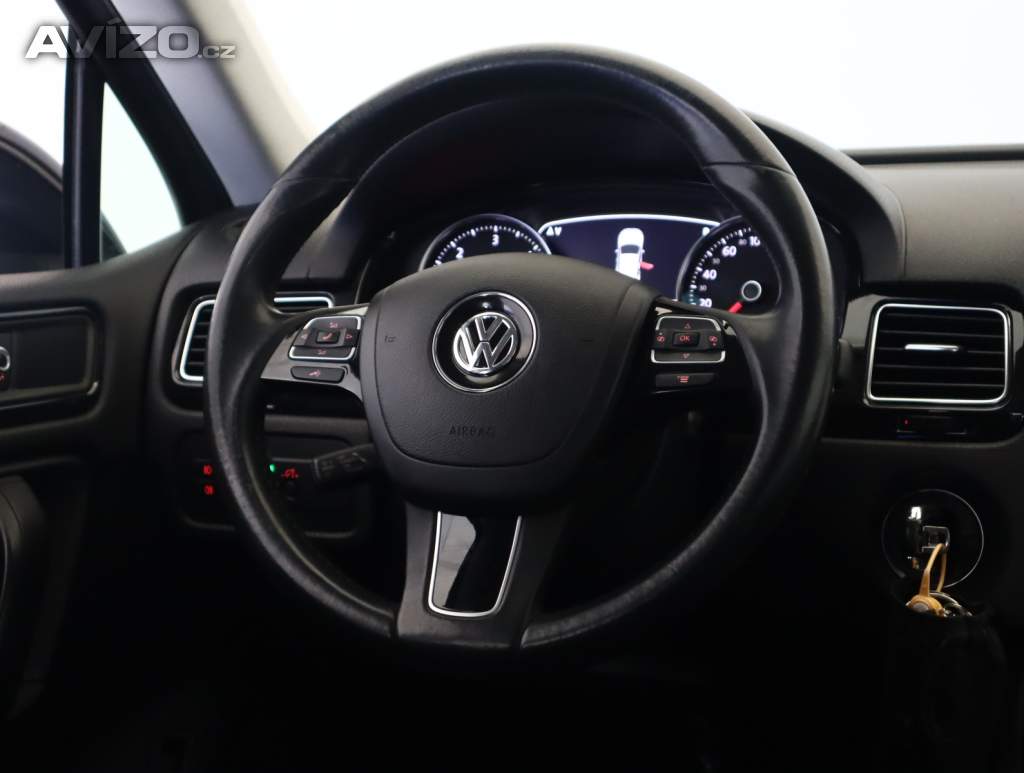 Foto inzerátu Volkswagen Touareg 3.0 TDI