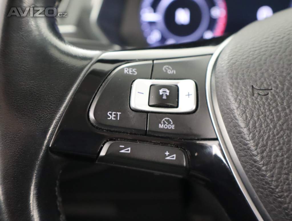 Foto inzerátu Volkswagen Tiguan 2.0 TDI