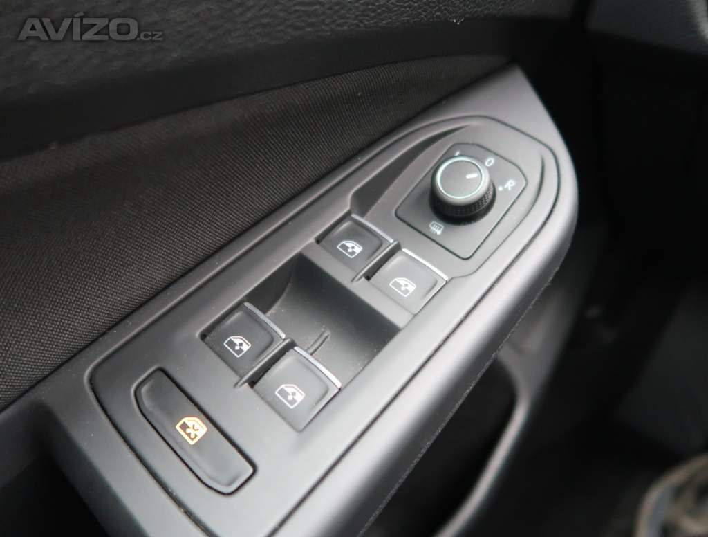 Foto inzerátu Volkswagen Golf 1.5 TSI