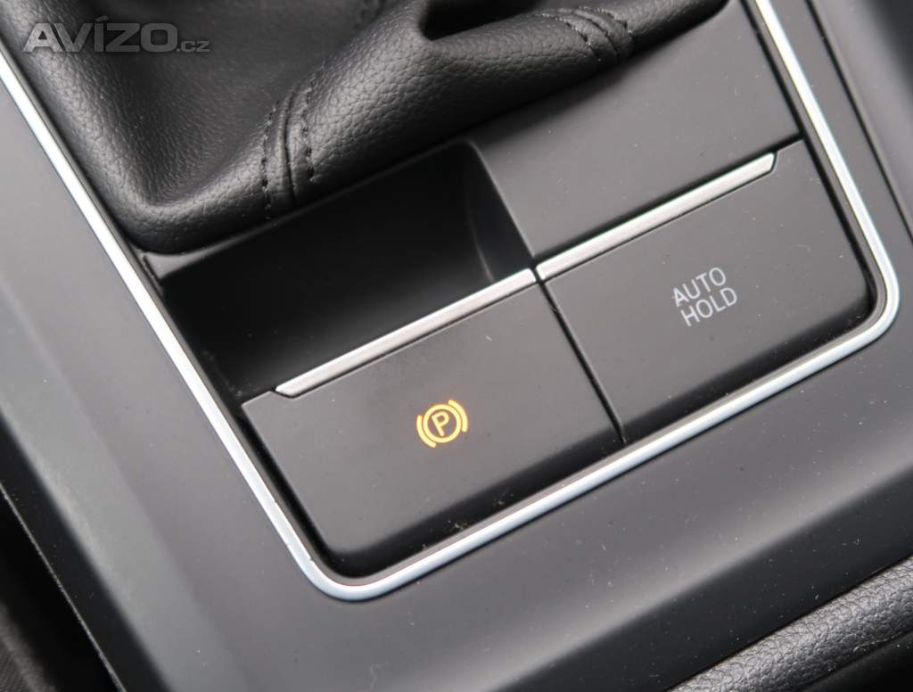 Foto inzerátu Volkswagen Golf 1.5 TSI