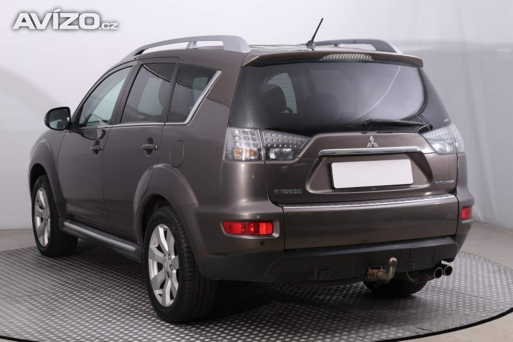 Foto inzerátu Mitsubishi Outlander 2.2 DI-D