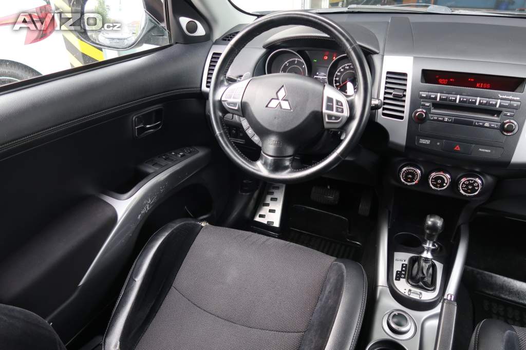 Foto inzerátu Mitsubishi Outlander 2.2 DI-D