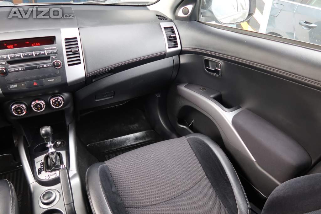 Foto inzerátu Mitsubishi Outlander 2.2 DI-D