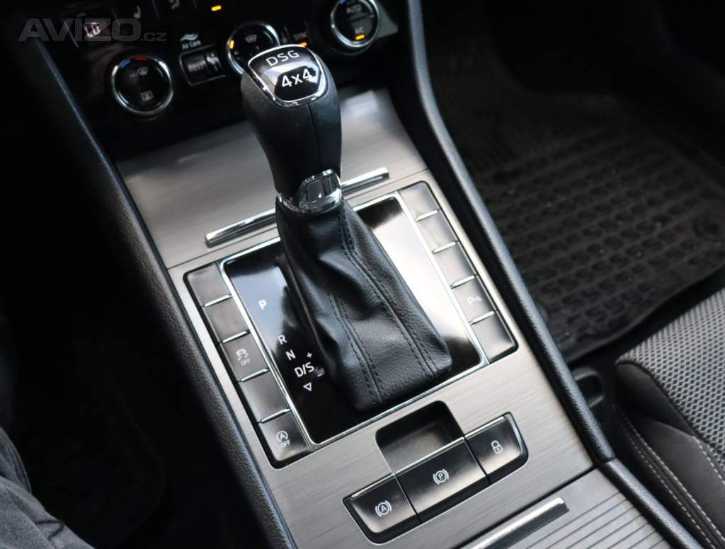 Foto inzerátu Škoda Superb 2.0 TDI