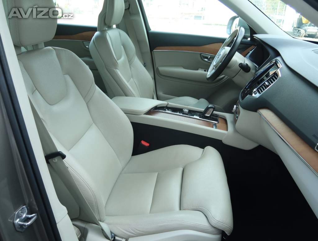 Foto inzerátu Volvo XC90 B5 AWD