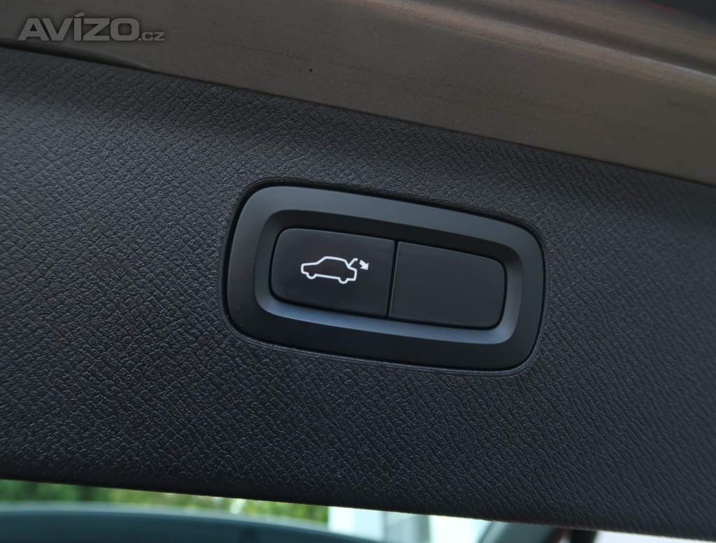 Foto inzerátu Volvo XC90 B5 AWD