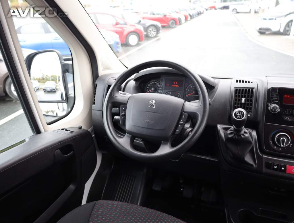 Foto inzerátu Peugeot Boxer 2.2 BlueHDi