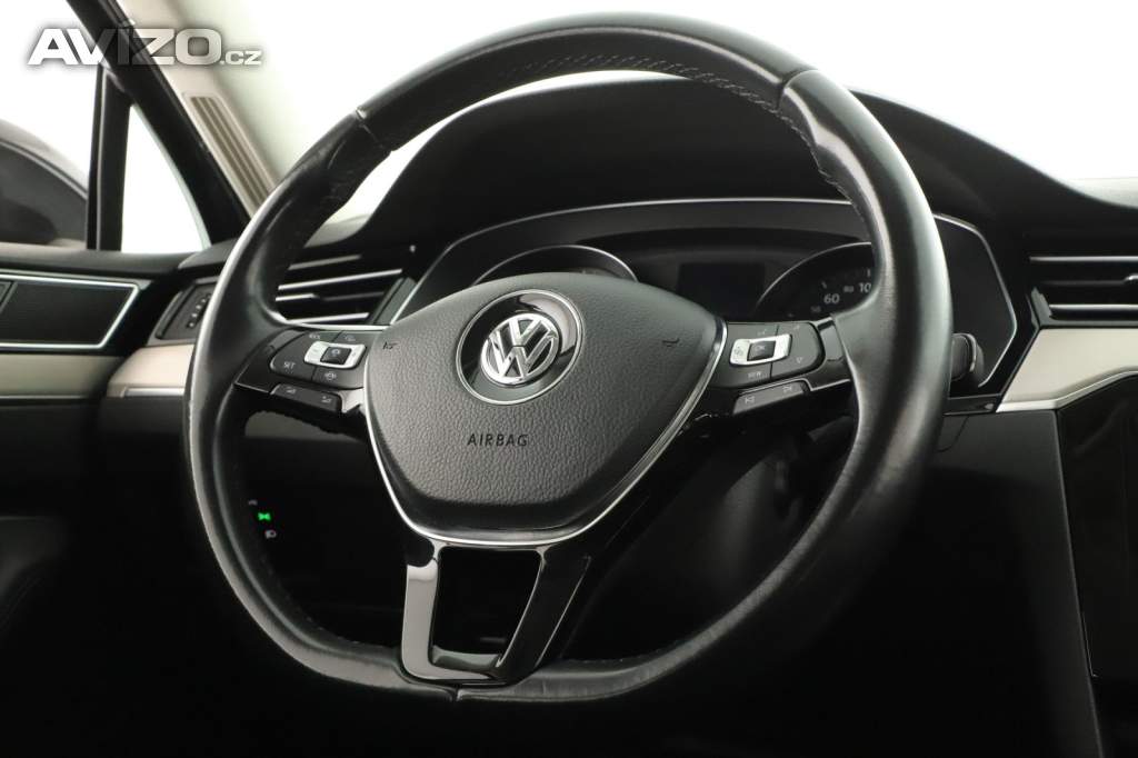 Foto inzerátu Volkswagen Passat 2.0 TDI