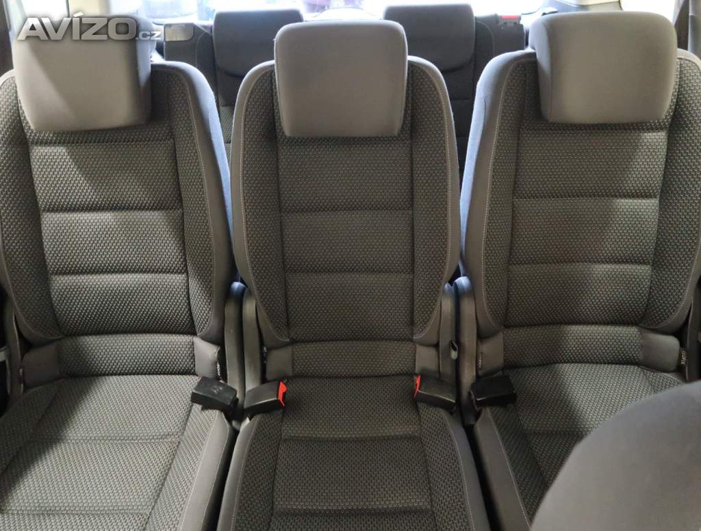 Foto inzerátu Volkswagen Touran 1.6 TDI