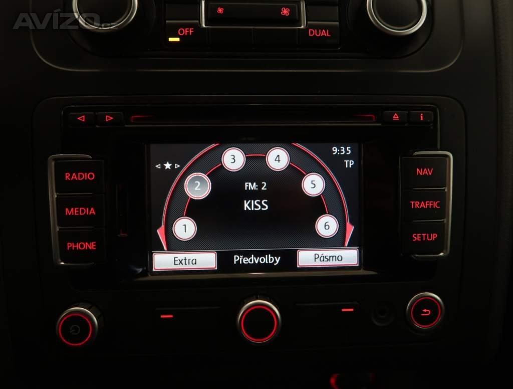 Foto inzerátu Volkswagen Touran 1.6 TDI