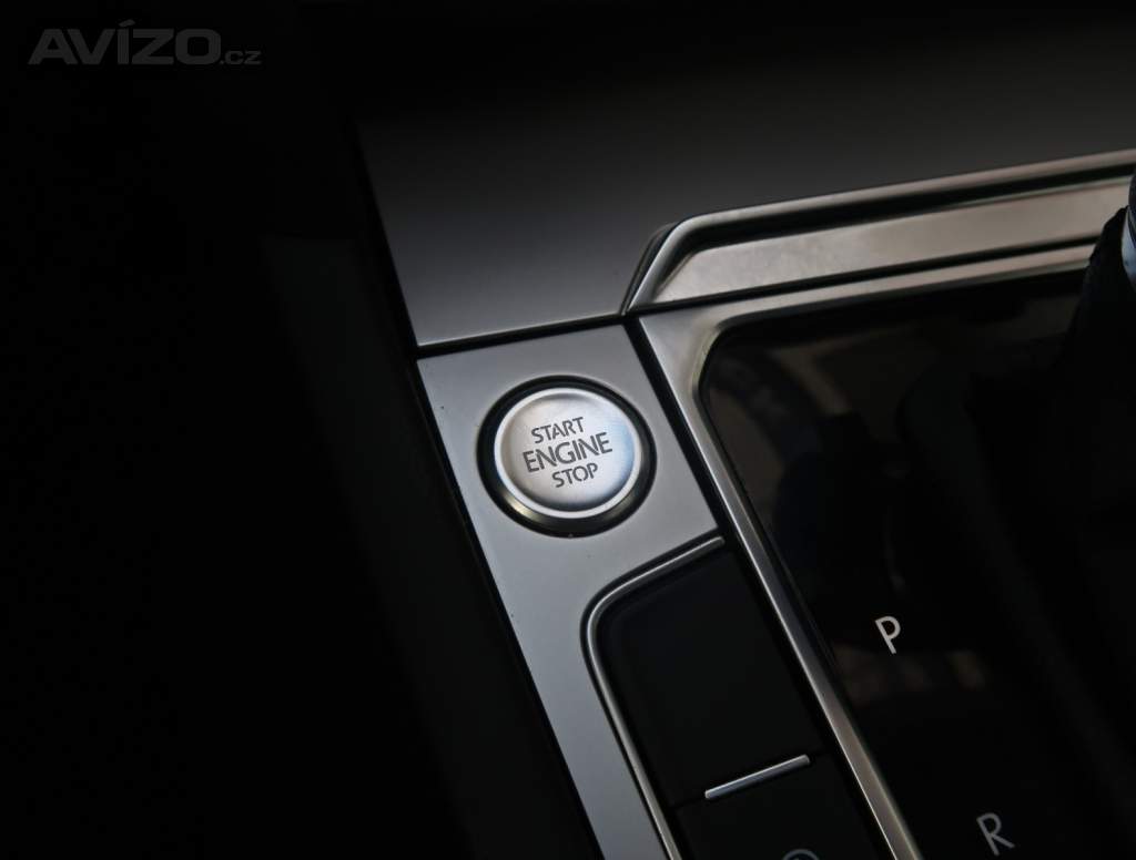 Foto inzerátu Volkswagen Passat 2.0 TDI