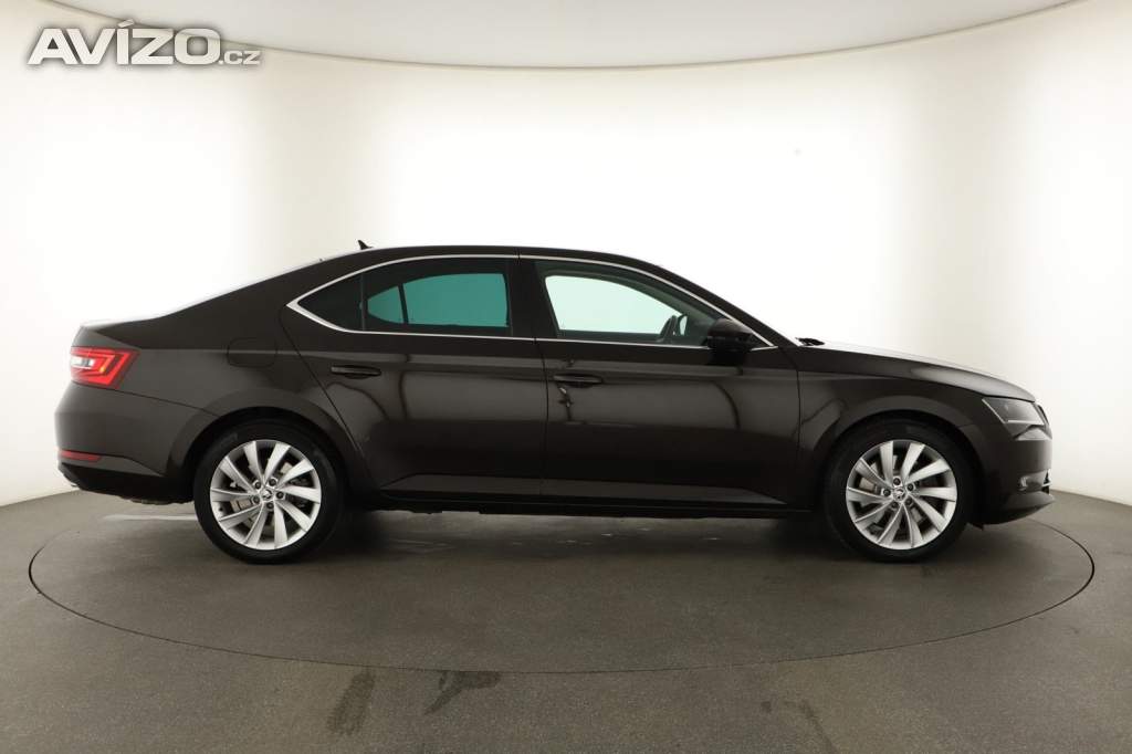 Foto inzerátu Škoda Superb 2.0 TSI