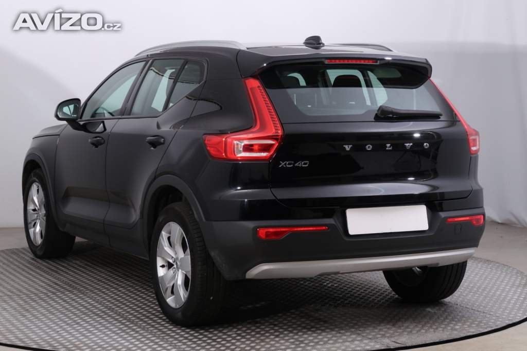 Foto inzerátu Volvo XC40 T3