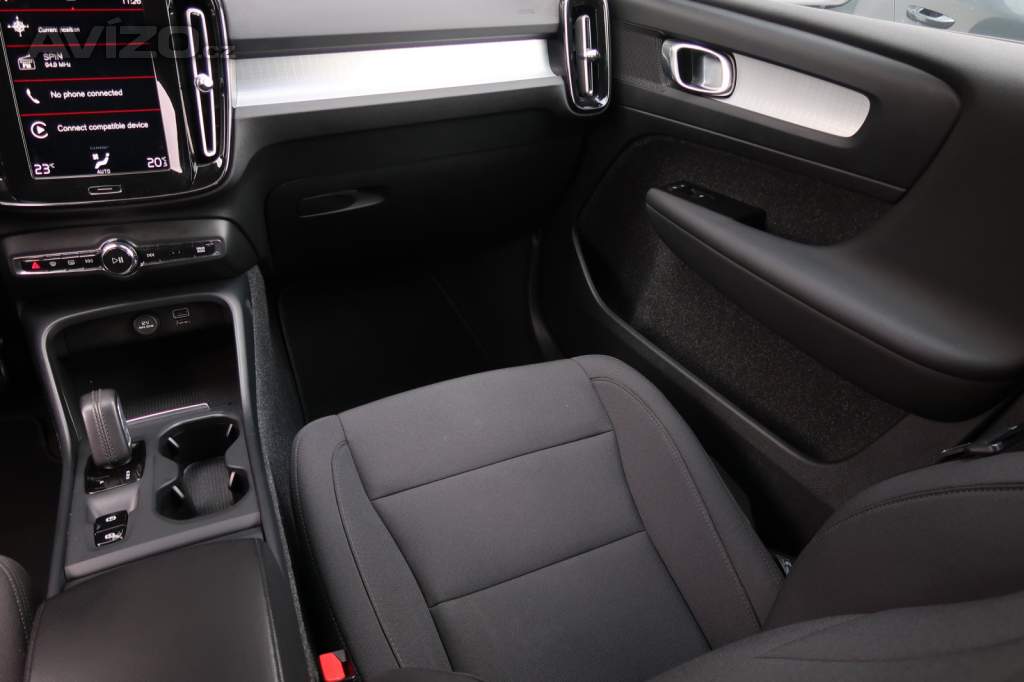 Foto inzerátu Volvo XC40 T3