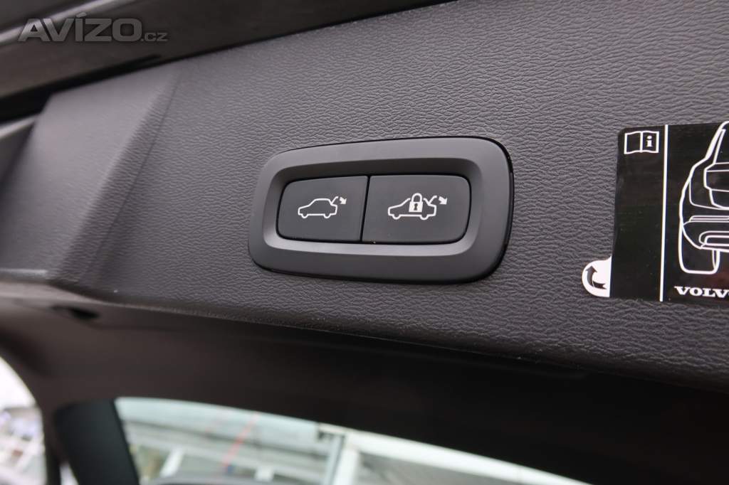 Foto inzerátu Volvo XC40 T3