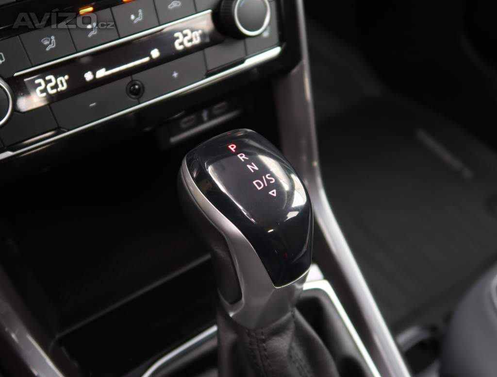 Foto inzerátu Volkswagen T-Cross 1.0 TSI