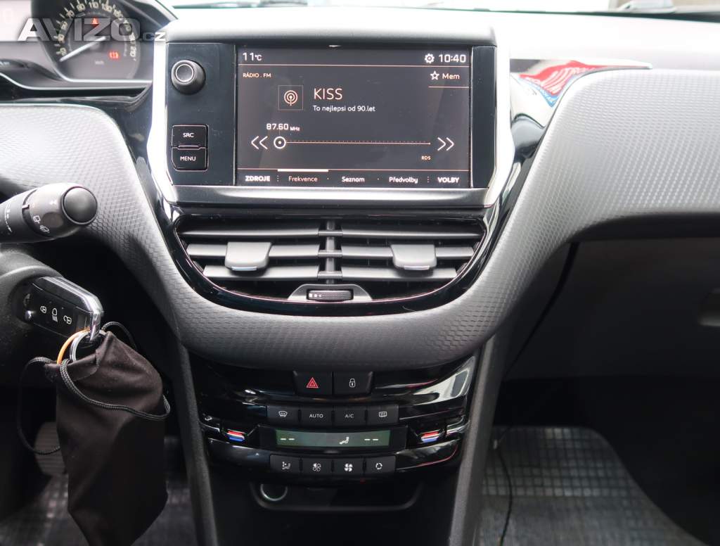 Foto inzerátu Peugeot 2008 1.2 PureTech