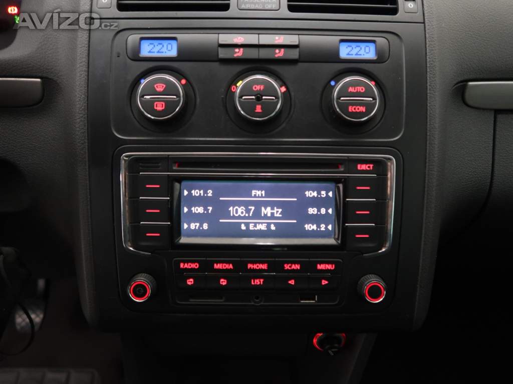 Foto inzerátu Volkswagen Touran 1.6 FSI