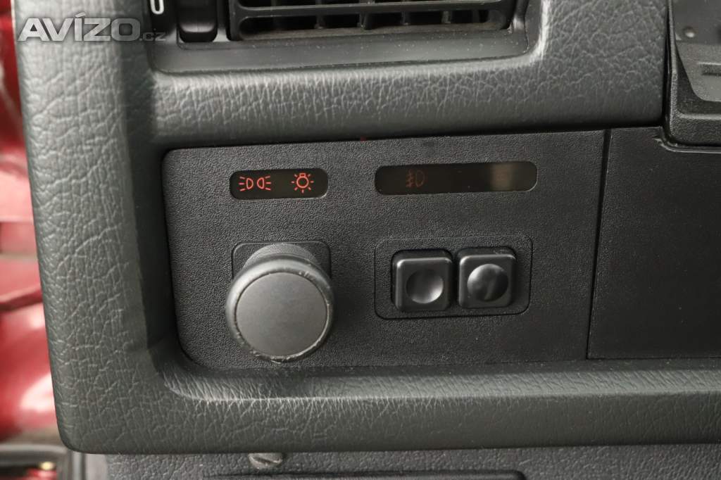 Foto inzerátu BMW Řada 3 318 i