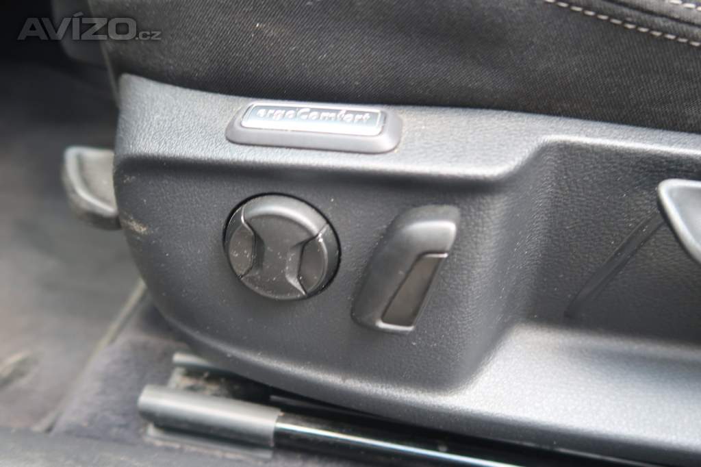 Foto inzerátu Volkswagen Passat 1.6 TDI