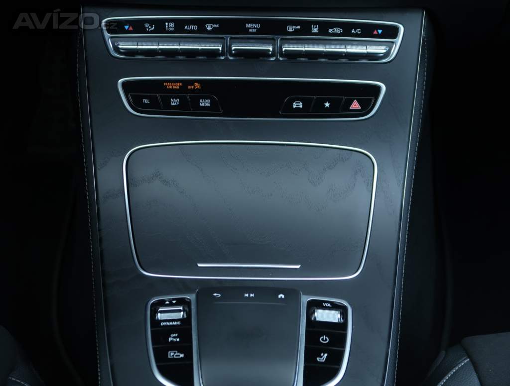 Foto inzerátu Mercedes-Benz Třídy E E 300 de 4MATIC