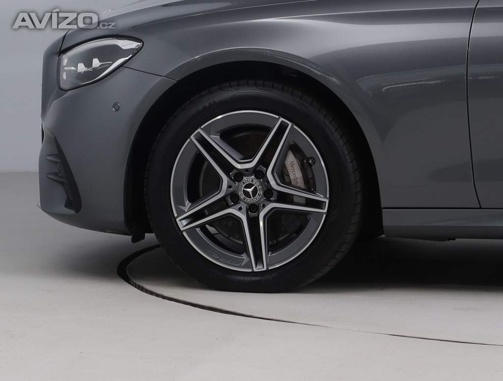 Foto inzerátu Mercedes-Benz Třídy E E 300 de 4MATIC