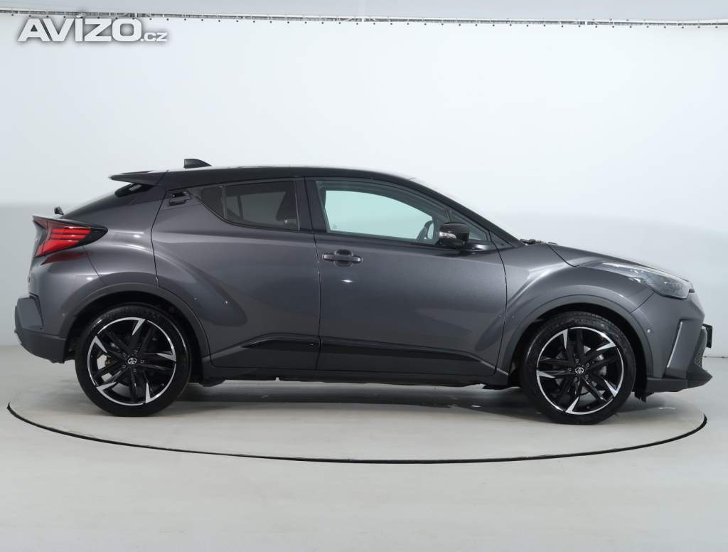 Foto inzerátu Toyota C-HR 2.0 Hybrid
