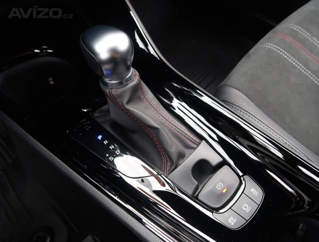 Foto inzerátu Toyota C-HR 2.0 Hybrid