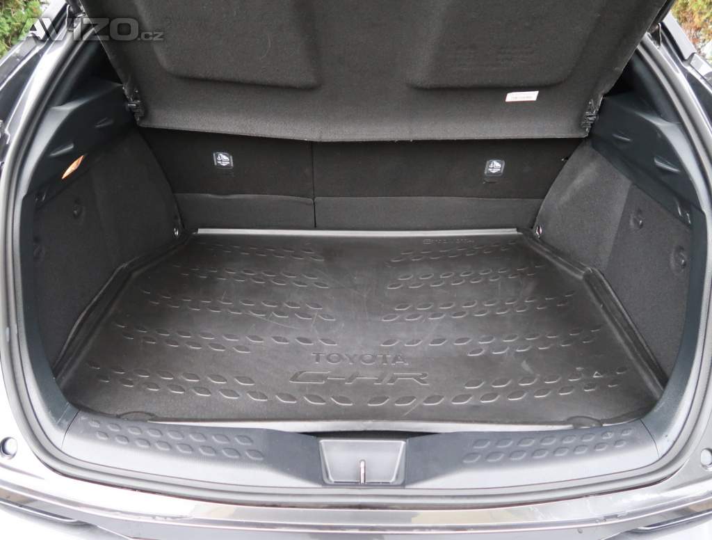 Foto inzerátu Toyota C-HR 2.0 Hybrid