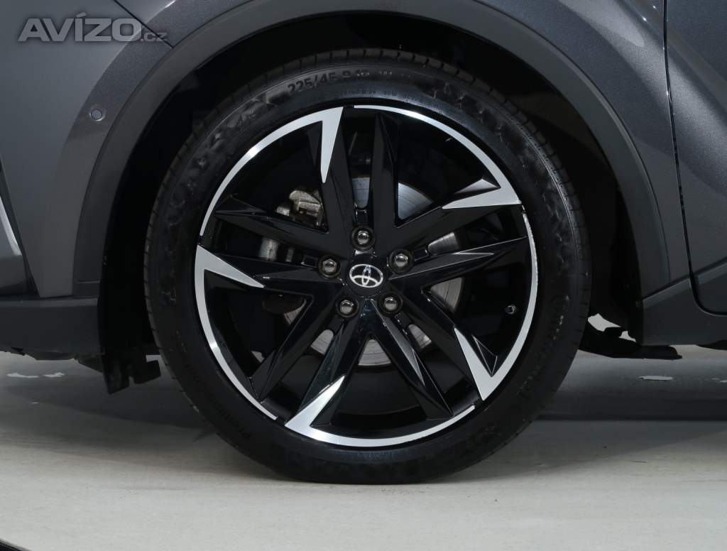 Foto inzerátu Toyota C-HR 2.0 Hybrid
