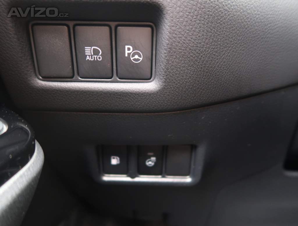 Foto inzerátu Toyota C-HR 2.0 Hybrid