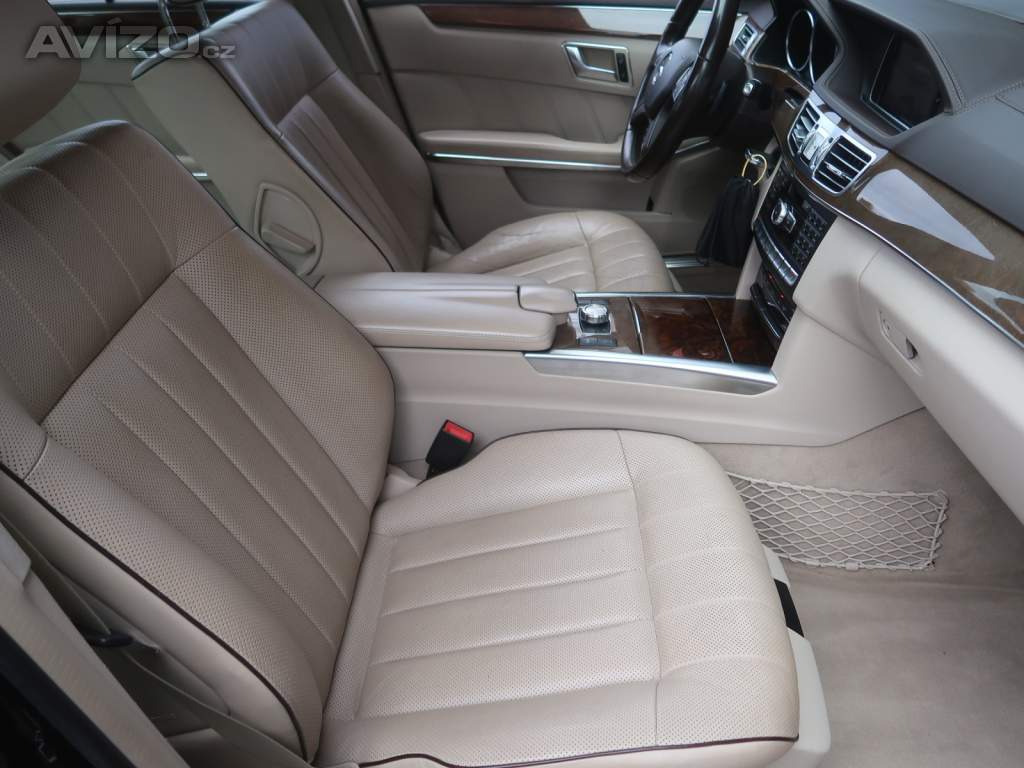 Foto inzerátu Mercedes-Benz Třídy E E 350 BlueTEC 4MATIC