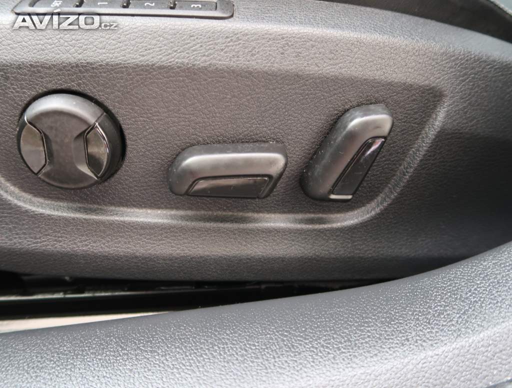 Foto inzerátu Škoda Superb 2.0 TSI