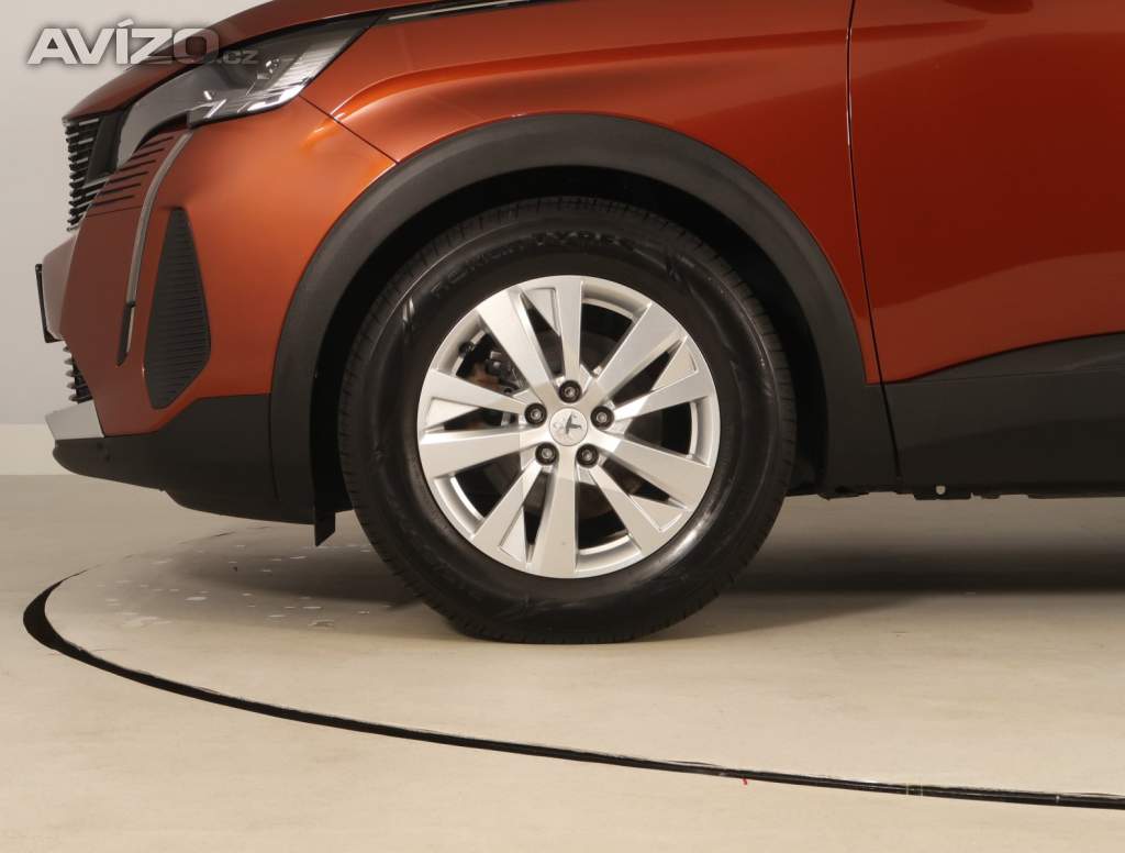 Foto inzerátu Peugeot 5008 PureTech 130