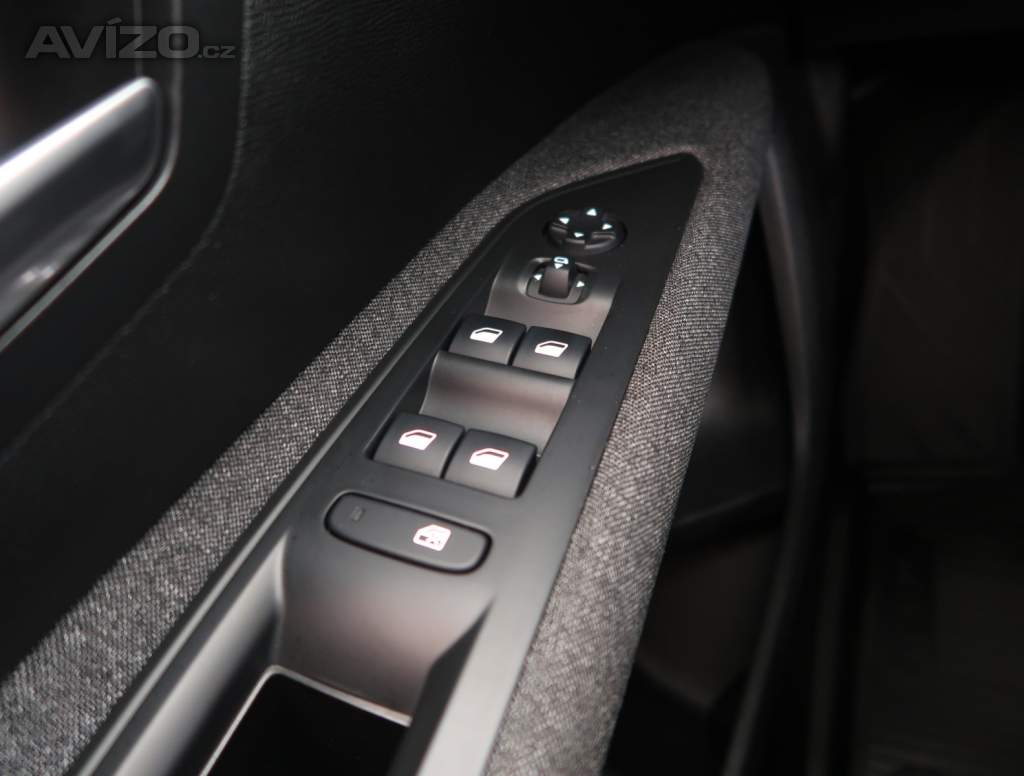 Foto inzerátu Peugeot 5008 PureTech 130