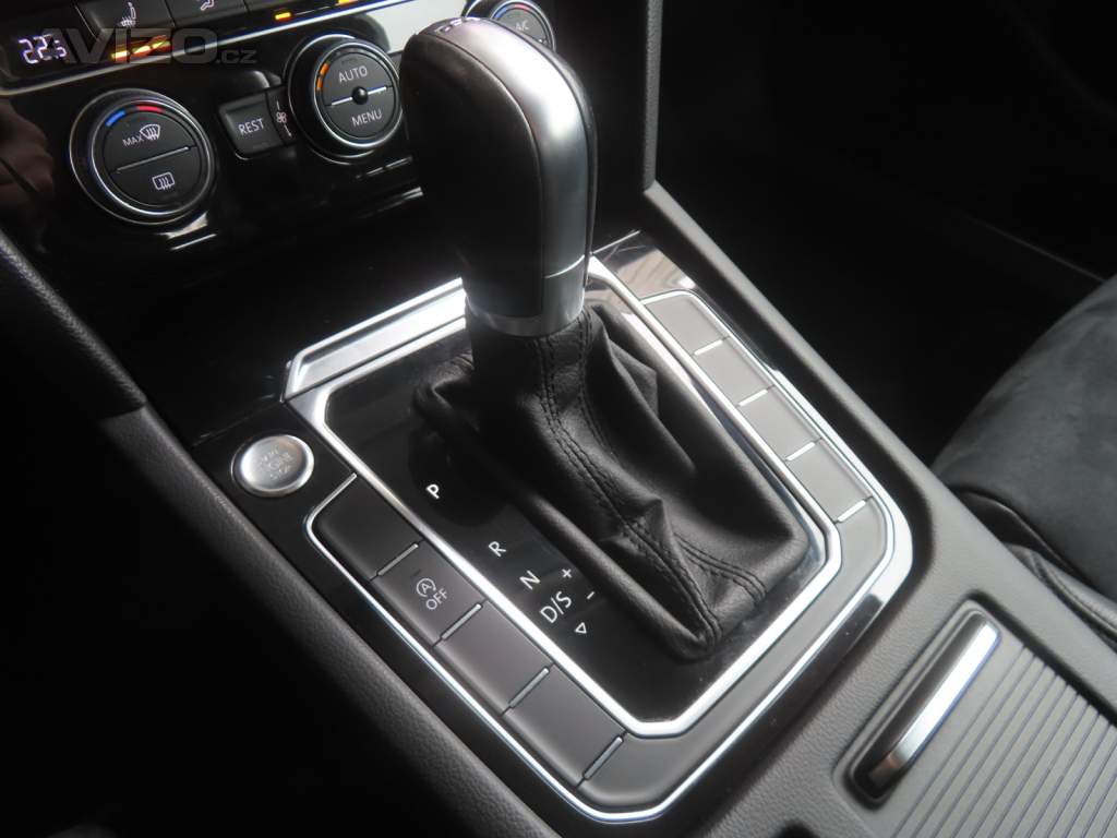 Foto inzerátu Volkswagen Passat 2.0 TDI