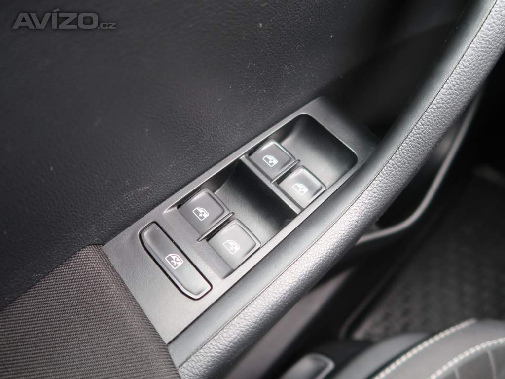 Foto inzerátu Škoda Fabia 1.0 TSI