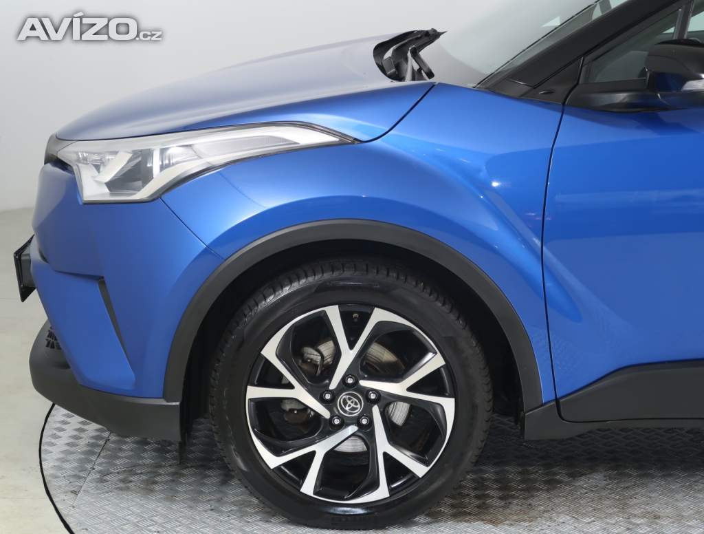 Foto inzerátu Toyota C-HR 1.2 Turbo